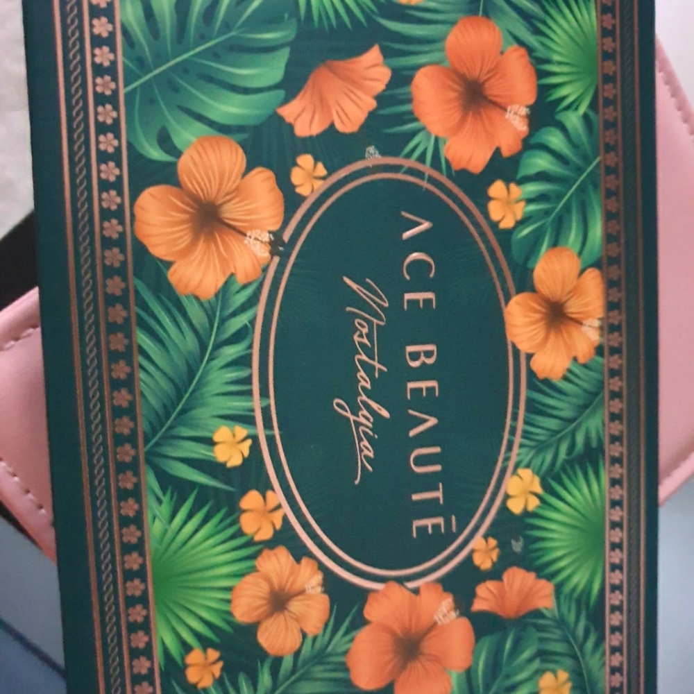 2/30$🌷Ace beauté- Nostalgia palette